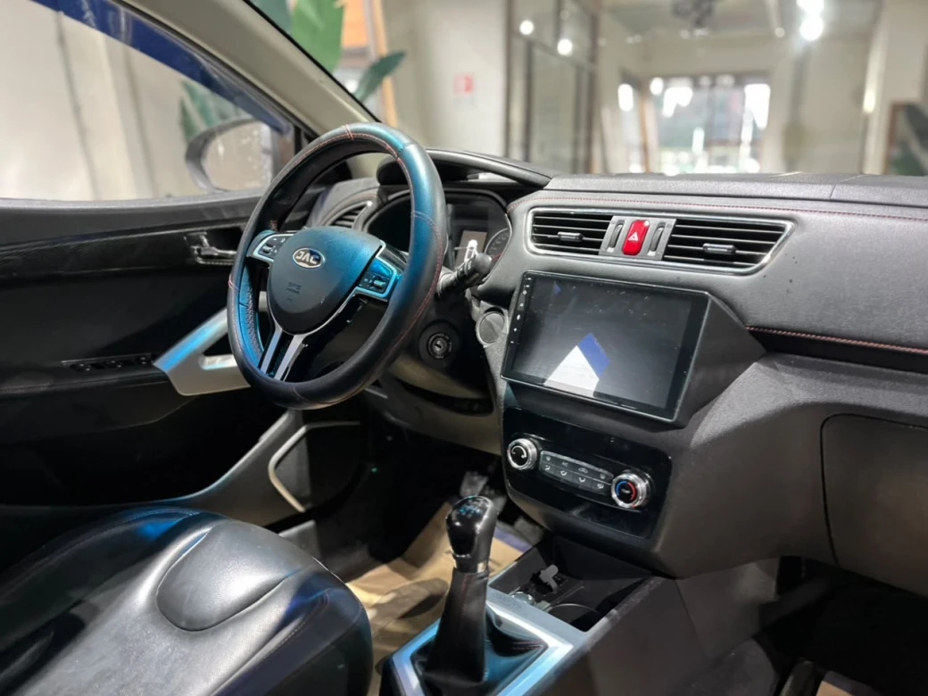 imagen 0 de vehiculo con id 2213